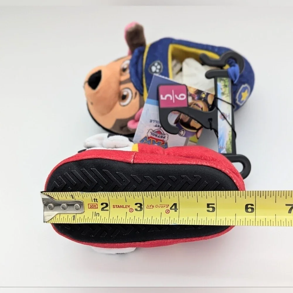 NWT Nickelodeon Paw Patrol Unisex Kids' (Size 5-6) Plush Slide-In Slippers